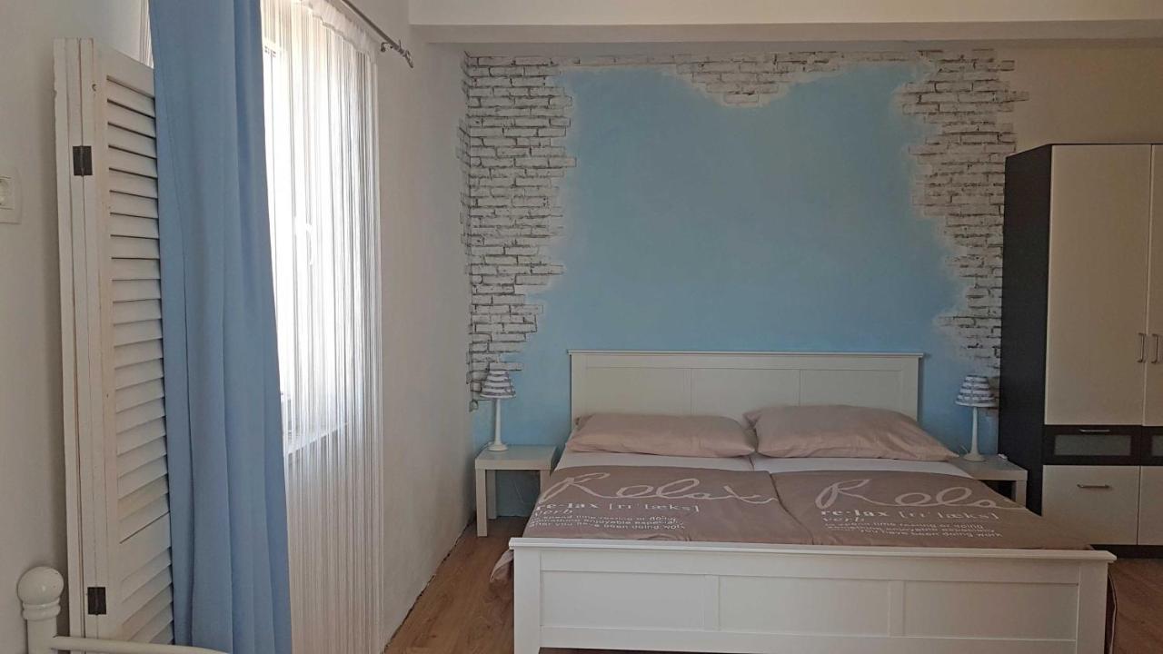 Hamo Apartments & Soba Lumbarda Eksteriør billede